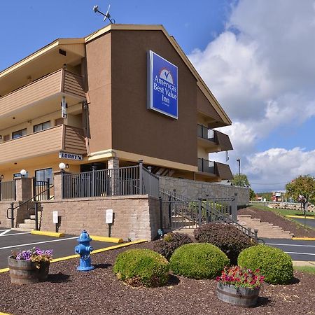 Americas Best Value Inn-Pittsburgh Airport Coraopolis Εξωτερικό φωτογραφία
