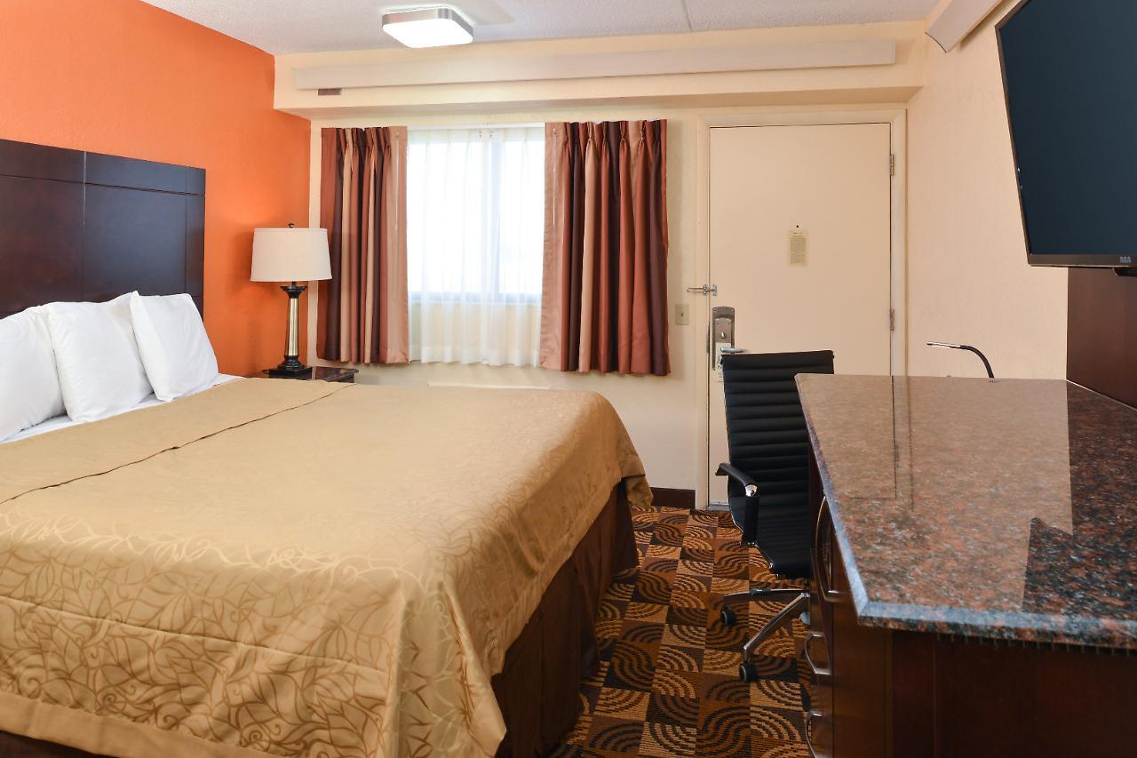 Americas Best Value Inn-Pittsburgh Airport Coraopolis Εξωτερικό φωτογραφία