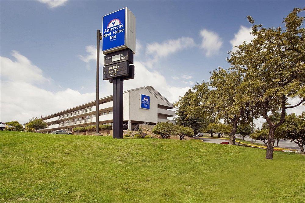Americas Best Value Inn-Pittsburgh Airport Coraopolis Εξωτερικό φωτογραφία